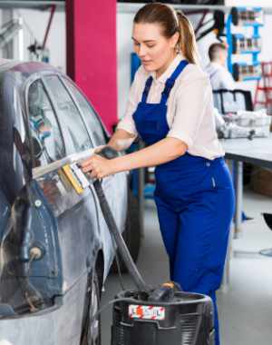 polissage voiture en atelier
